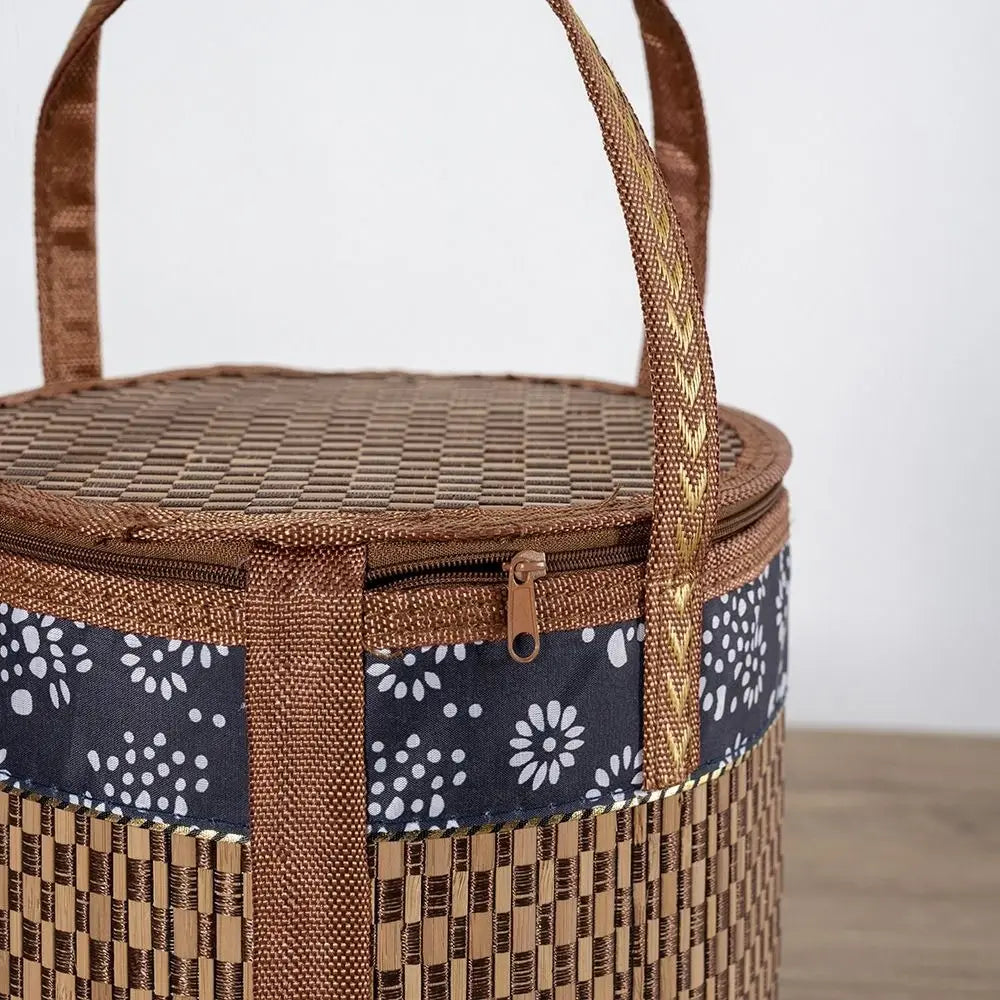 eco-friendly and foldable woven bamboo picnic basket - vue 5 sur 8