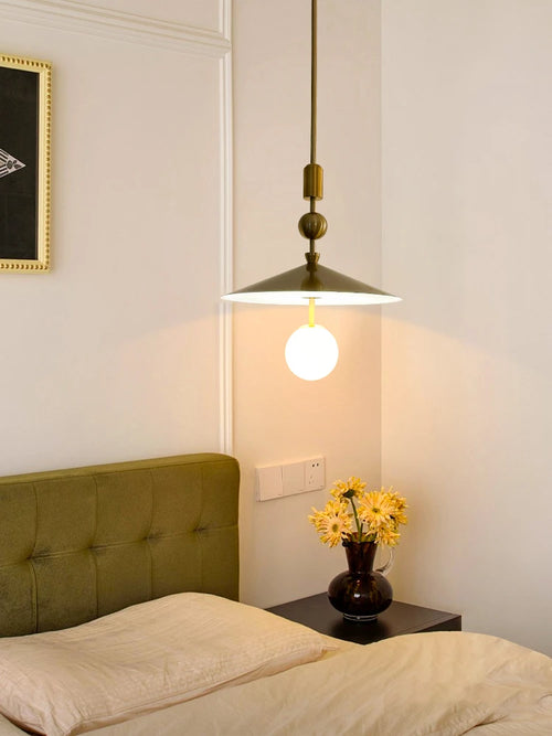 Minimalist bedside lamp for interiors and elegant décor - vue 2 sur 8