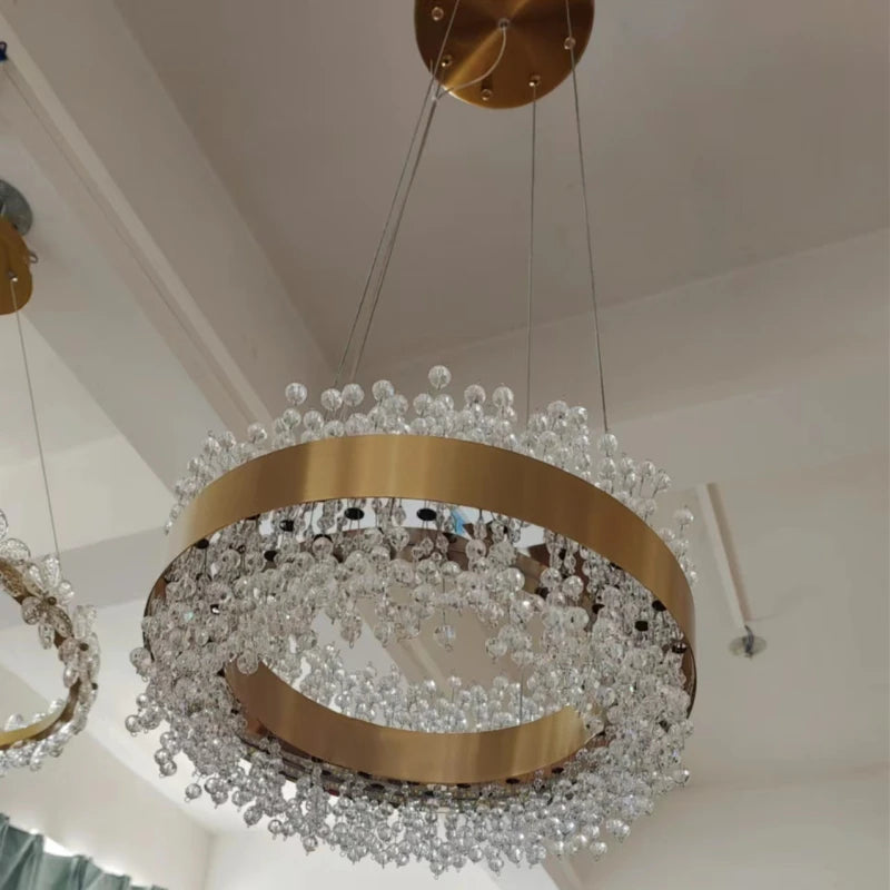 Modern crystal LED chandelier with adjustable height for home decor - vue 3 sur 12