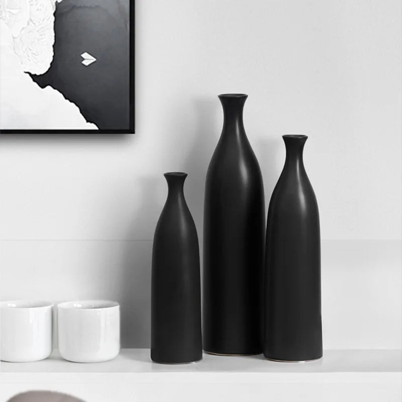 modern ceramic vase for elegant floral decoration - vue 5 sur 14