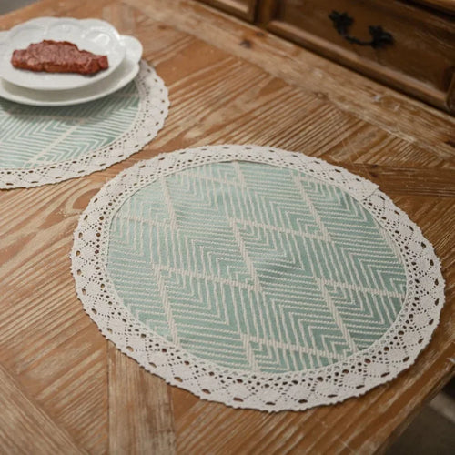Chemin de table géométrique beige noir pompons bohème - vue 6 sur 6