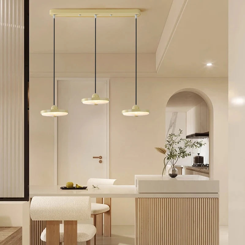 Three-head pendant light with eye protection and full spectrum, modern design