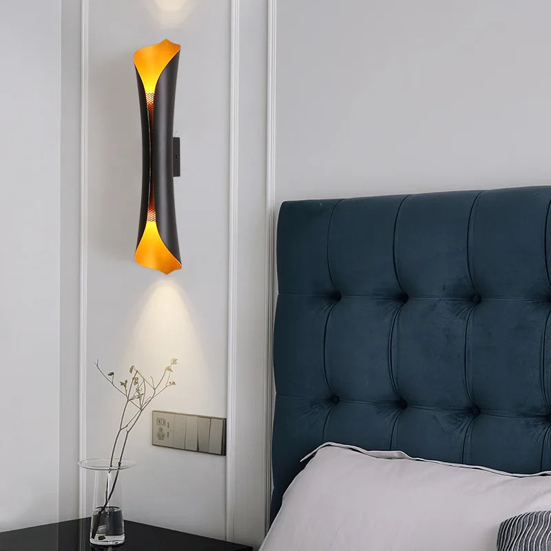 Minimalist torch-shaped dimmable LED night lamp