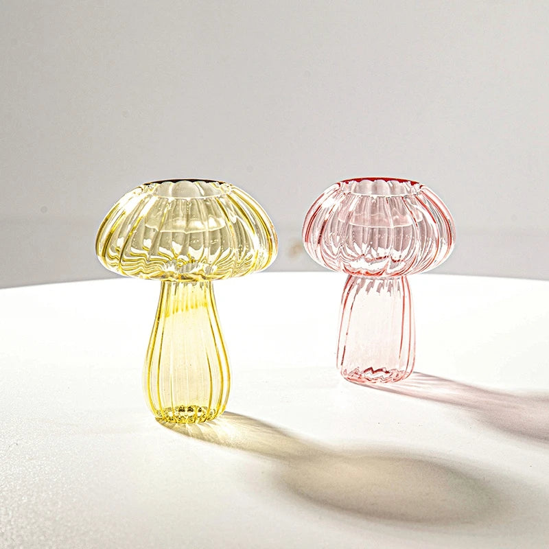 Glass mushroom candlestick for table decoration and vase - vue 5 sur 14