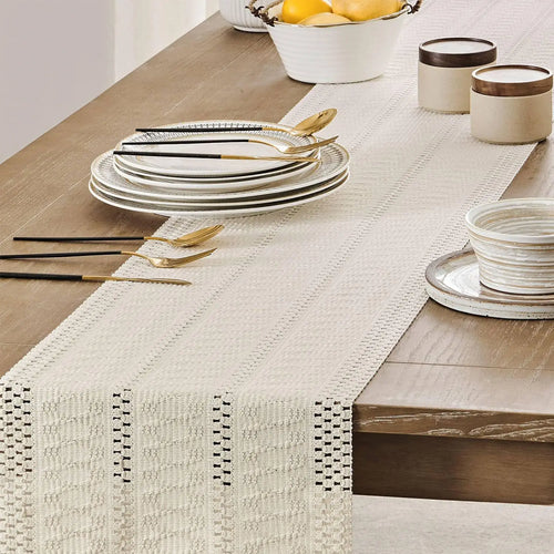 Ivory boho macramé table runner farmhouse style - vue 8 sur 7