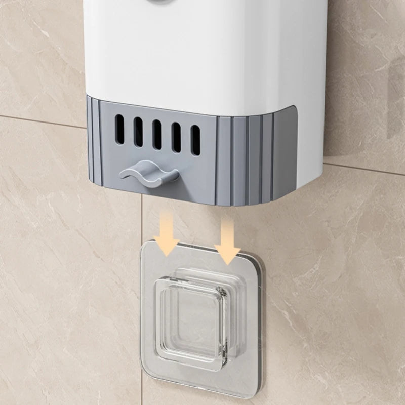 Flexible toilet brush set with wall-mounted holder - vue 5 sur 6