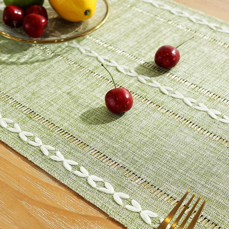 Boho braided table runner with fringes farmhouse style - vue 4 sur 7
