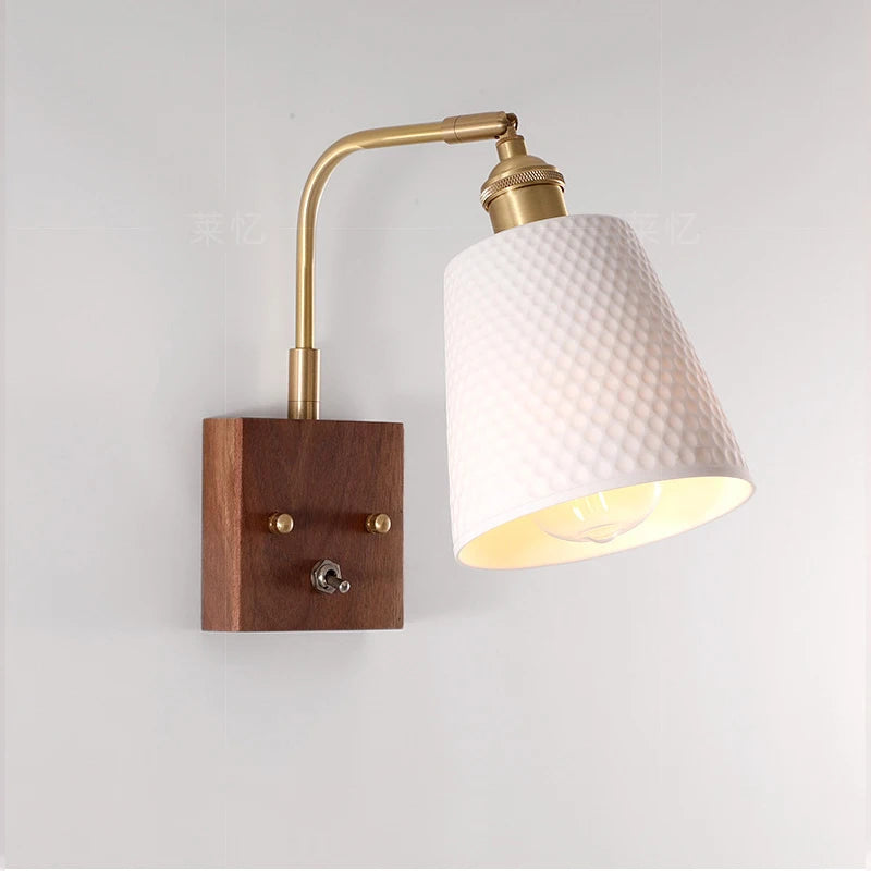 Minimalist Japanese wall light in wood and vintage glass - vue 4 sur 12