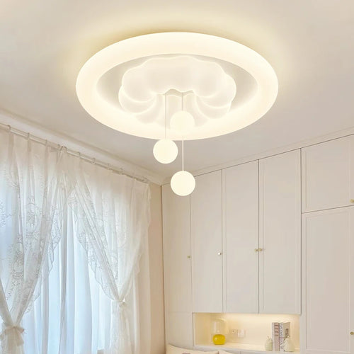 Cloud ceiling light for children's room in creamy playful style - vue 2 sur 9
