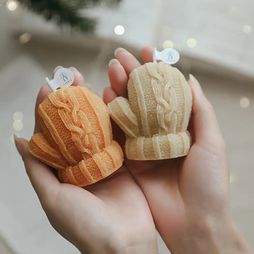 cute handmade glove shaped scented candle party decoration - vue 4 sur 10