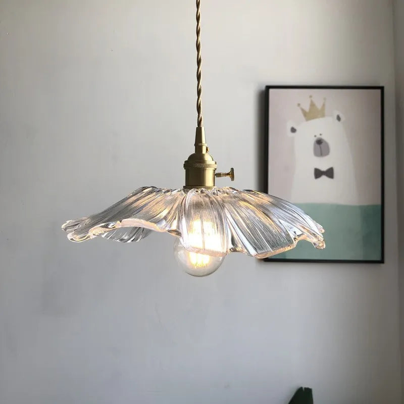 Modern Nordic brass and glass chandelier with elegant design for restaurants - vue 3 sur 9
