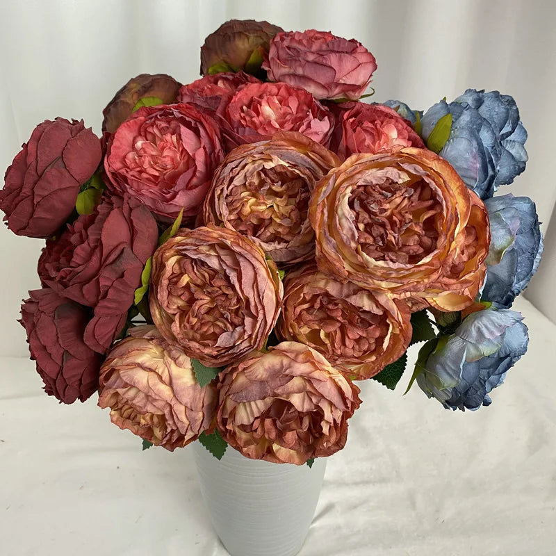 Decorative artificial rose bouquet for weddings and events