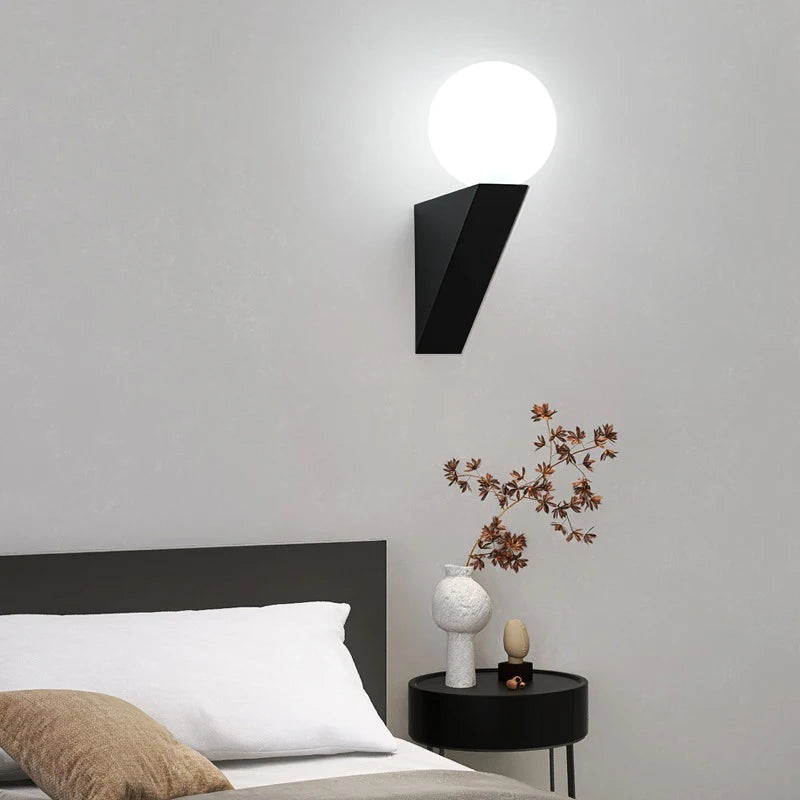 Modern glass indoor wall light with LED lighting - vue 3 sur 8