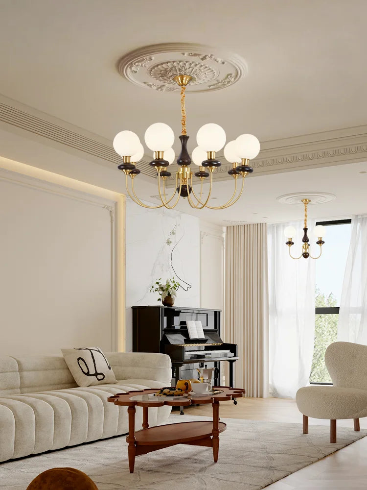 Vintage pendant light for an elegant and refined interior