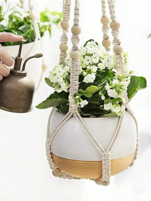 decorative woven hanging basket with wooden beads - vue 6 sur 6