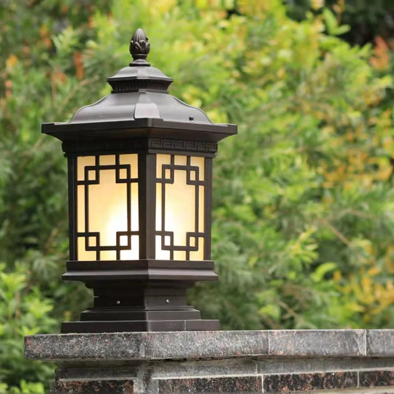Classic outdoor LED post light waterproof retro garden lamp - vue 4 sur 10