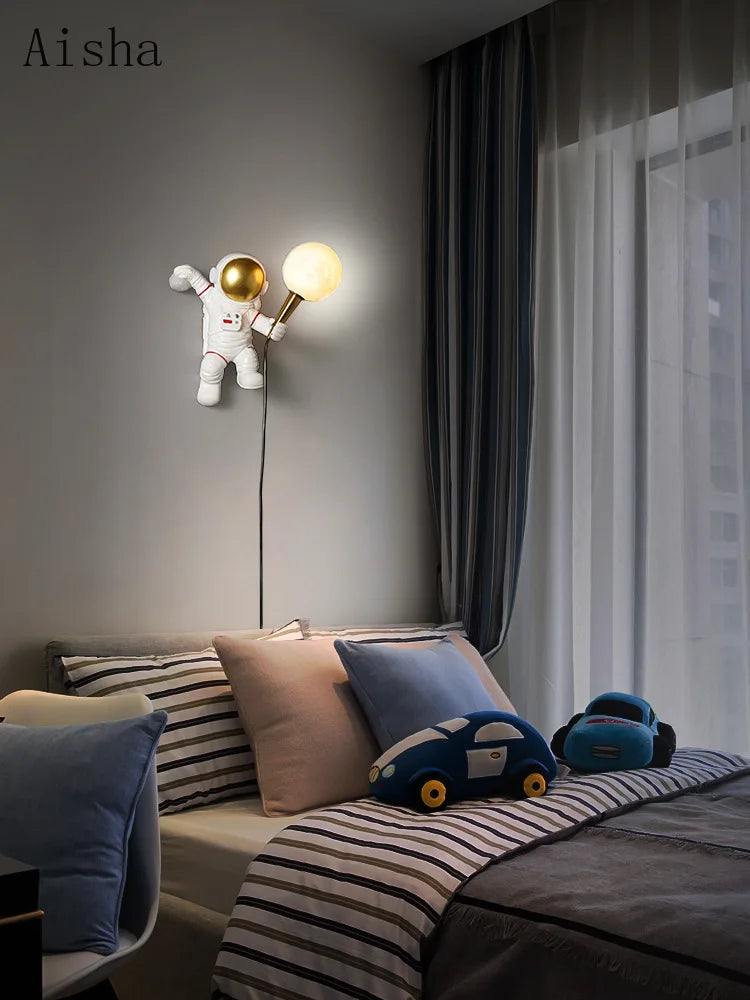 Creative astronaut wall light for children's room decor