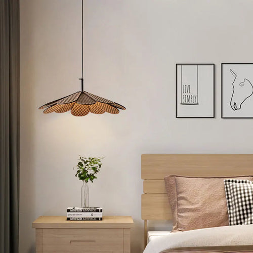 Korean wood petal-shaped pendant light with adjustable cord - vue 4 sur 8