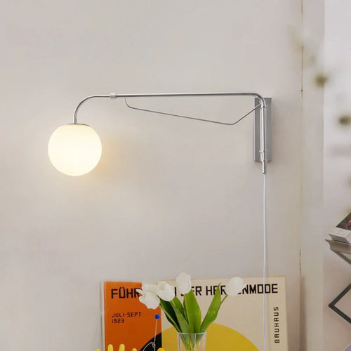 led wall light with glass swing arm for reading - vue 3 sur 7