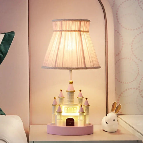 Modern princess castle table lamp for children's bedroom - vue 2 sur 8
