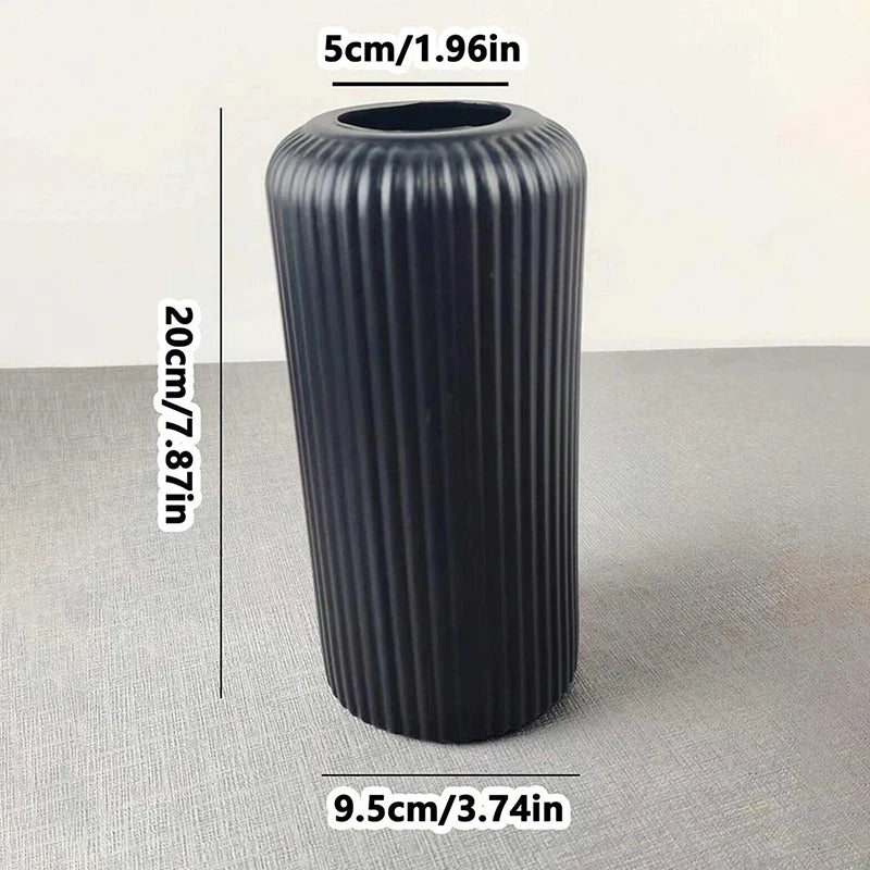 striped plastic vase for decorative flower arrangement - vue 10 sur 10