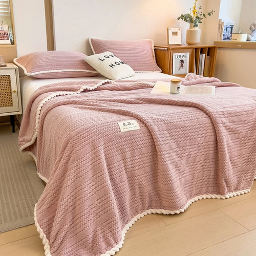 Soft plain knitted fleece throw for sofa and living room - vue 5 sur 7