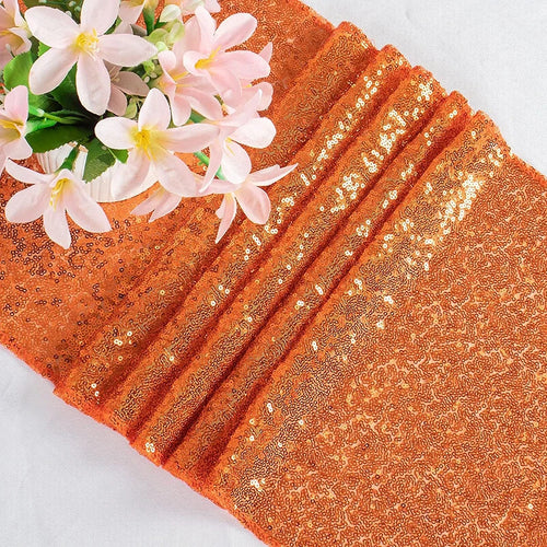 Orange sequin table runner for festive decoration - vue 6 sur 7