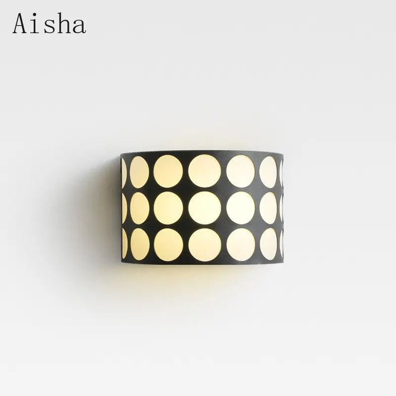 Vintage wall light for an elegant and cosy interior