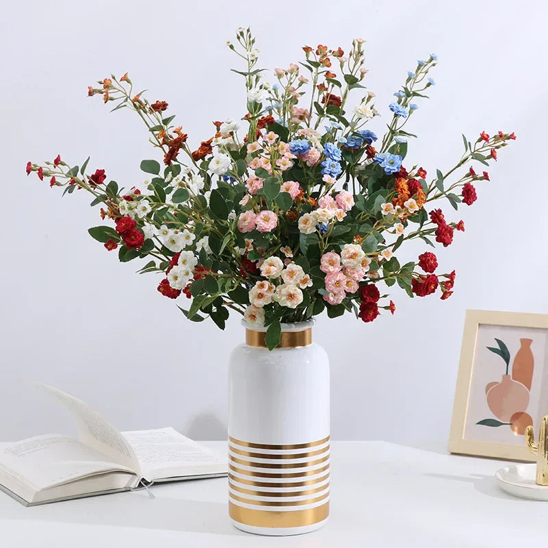 Set of 5 artificial silk roses for floral decoration