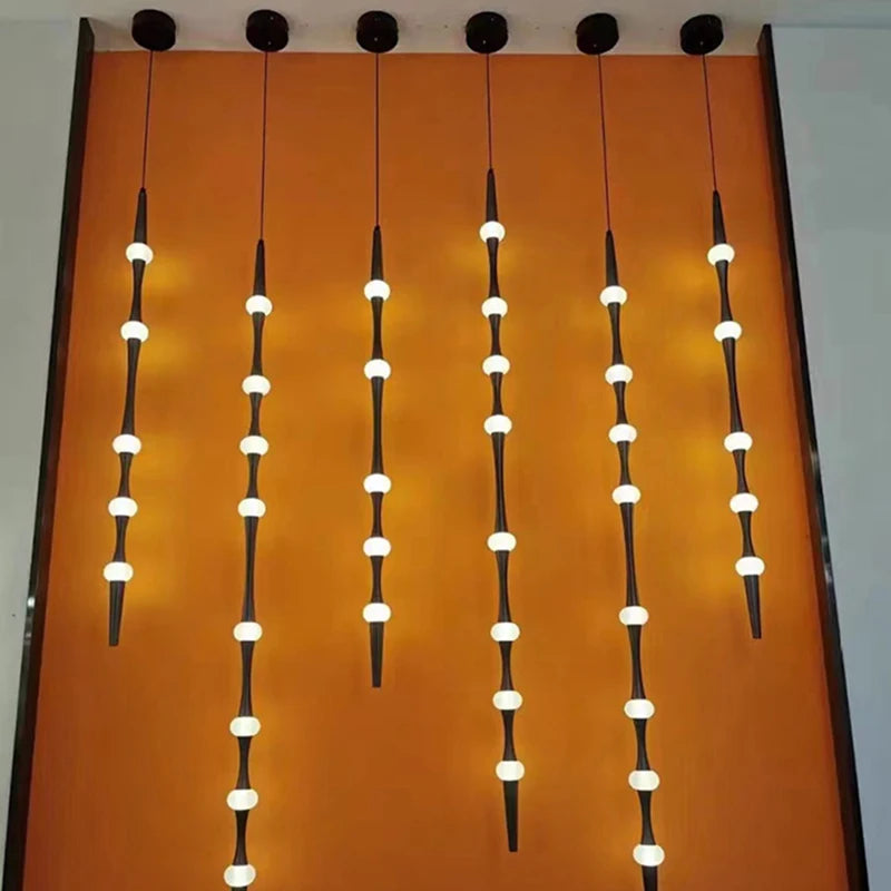 Minimalist LED chandelier in aluminium and acrylic for hotel 3000k - vue 3 sur 8