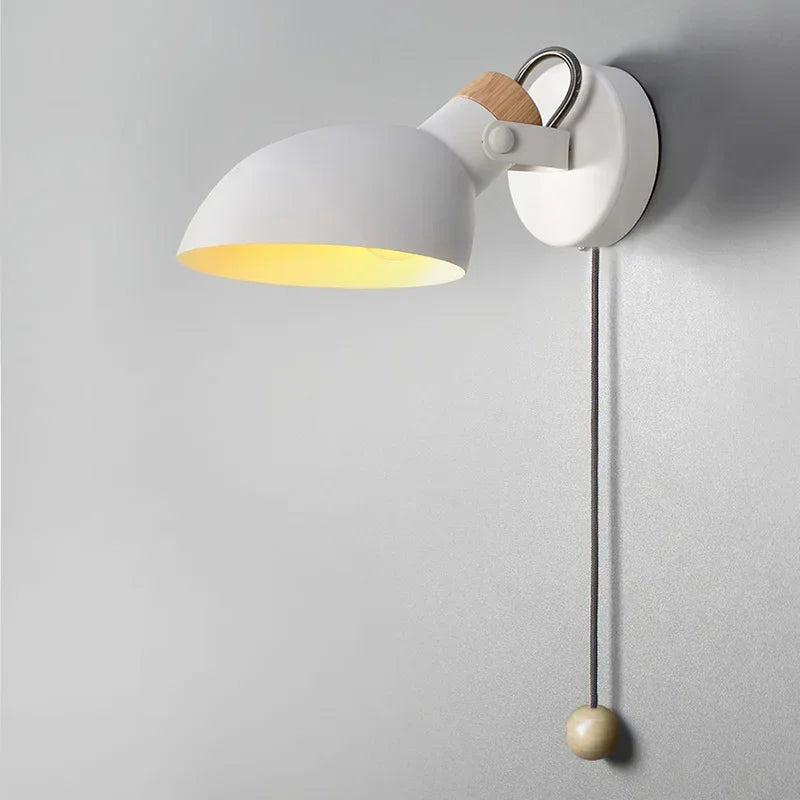 Replaceable e14 LED wall light