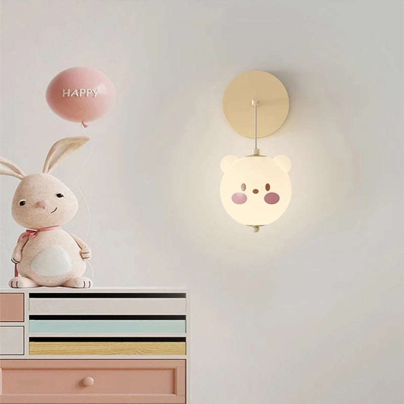 Cute wall light for modern and cosy children's bedroom - vue 4 sur 14