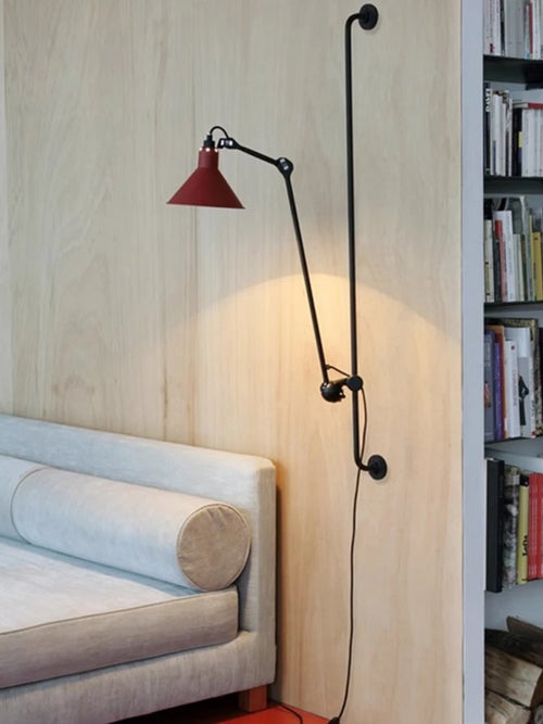Industrial wall light with adjustable arm for modern interiors - vue 4 sur 12