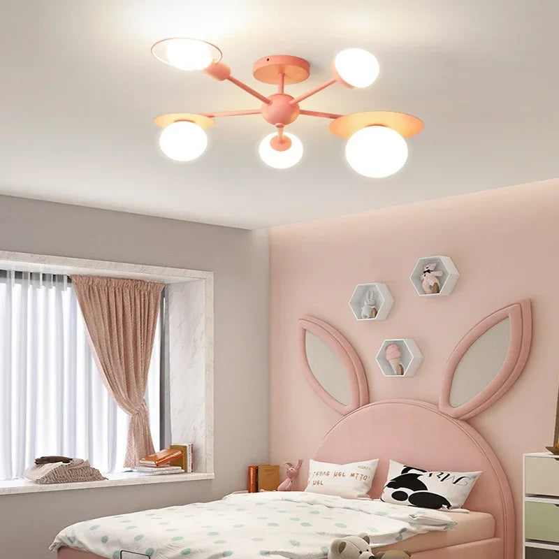 Nordic princess cartoon LED children's chandelier - vue 3 sur 7