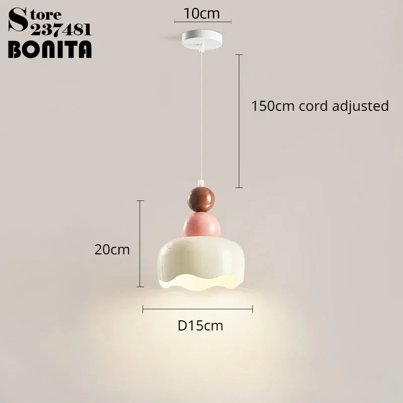 Cream floral pendant light for a warm atmosphere - vue 5 sur 8