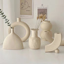 modern ceramic vase for dried flowers interior decoration