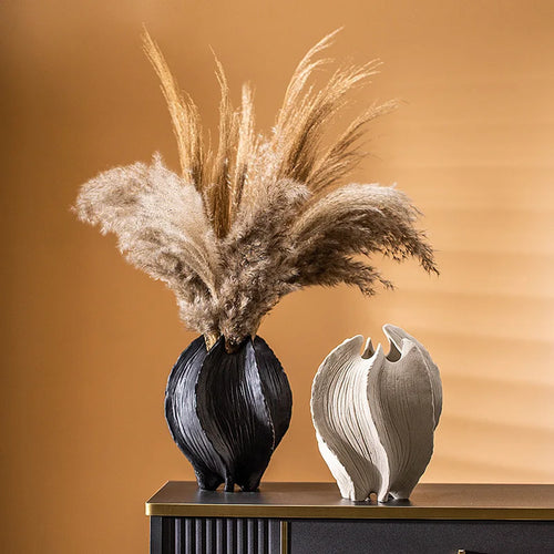 ceramic vase abstract craft for floral decoration - vue 3 sur 13