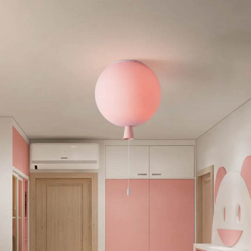 Modern balloon ceiling light for children, school and shop decor - vue 4 sur 13