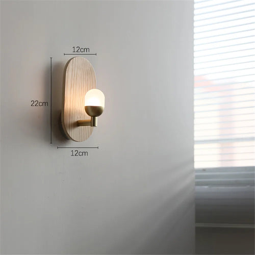 Nordic wooden wall light for modern interior decoration - vue 3 sur 10