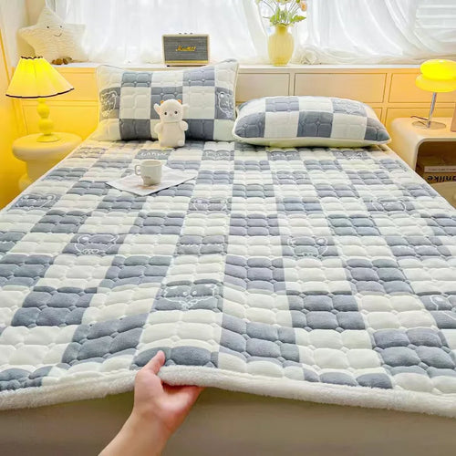 thick warm velvet mattress topper for optimal comfort - vue 10 sur 15