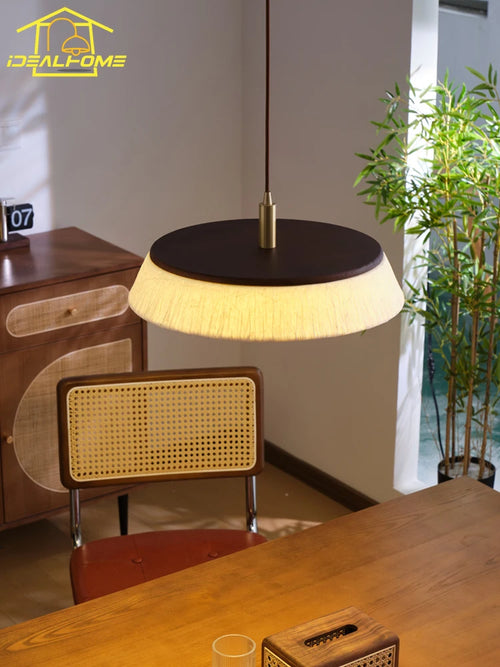 Japanese wabi-sabi rice paper pendant light with solid wood for indoor lighting - vue 5 sur 9