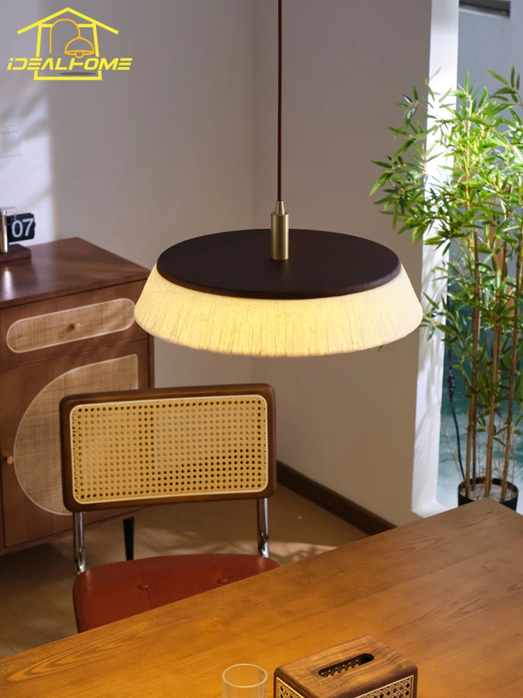 Japanese wabi-sabi rice paper pendant light with solid wood for indoor lighting - vue 5 sur 9