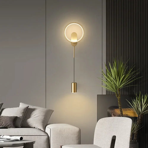 Modern wall light for elegant interior decor - vue 5 sur 8