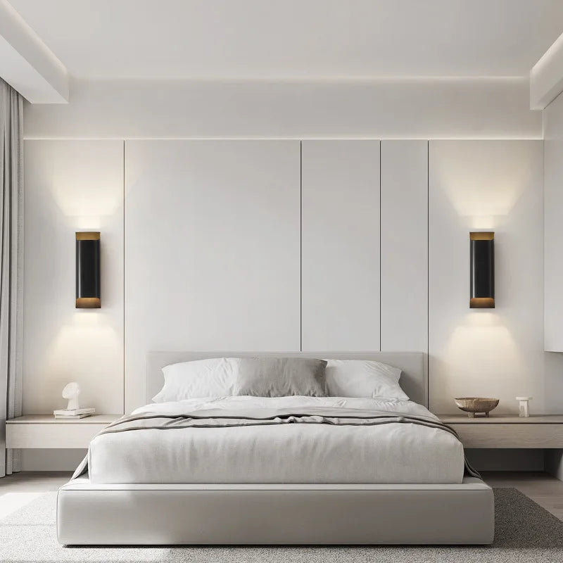 Modern brass LED wall light - vue 5 sur 10