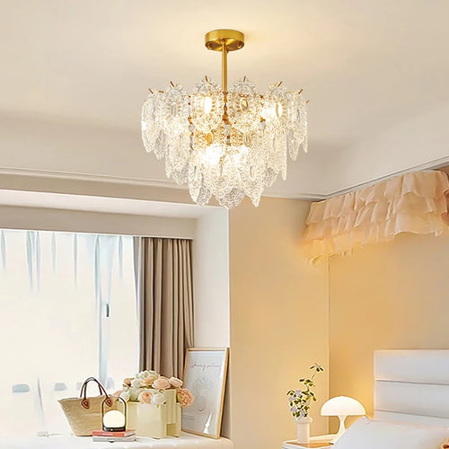 Luxury style glass chandelier for elegant interiors - vue 6 sur 13