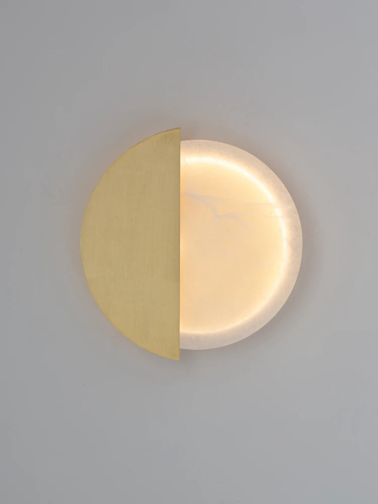 Elegant and modern copper wall light with LED