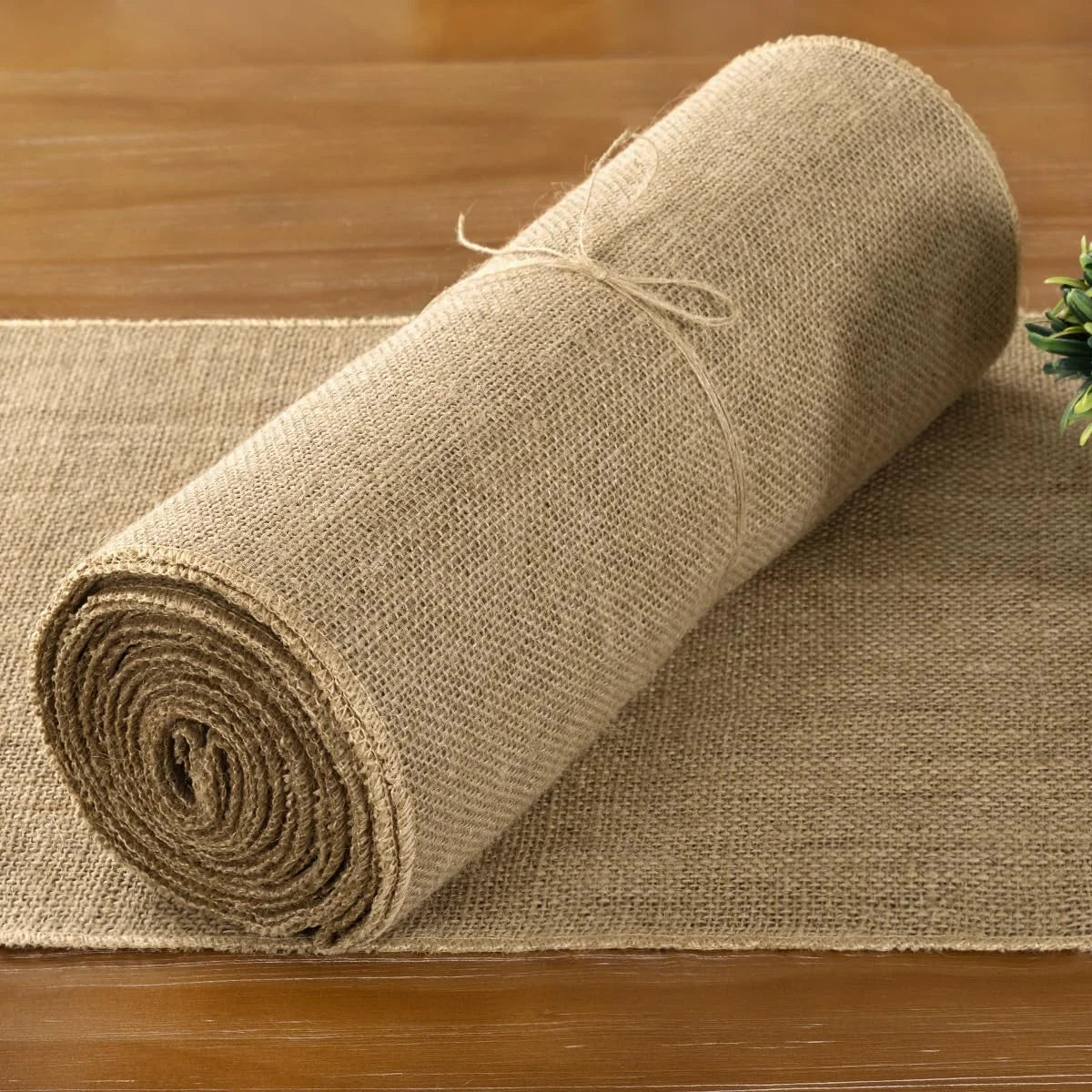 Beige jute table runner rustic farmhouse style - vue 2 sur 6