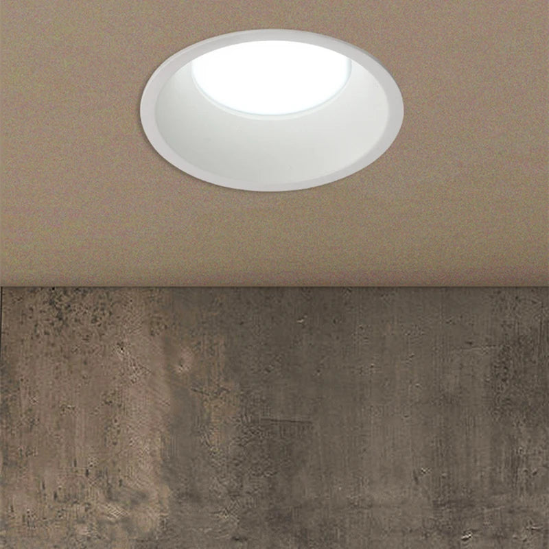 Recessed dimmable LED ceiling light for modern indoor lighting - vue 5 sur 10