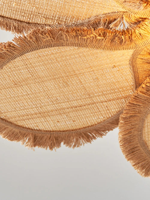 Minimalist woven grass floral chandelier for indoor use - vue 7 sur 9