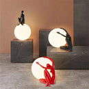 Creative artistic humanoid balloon design table lamp